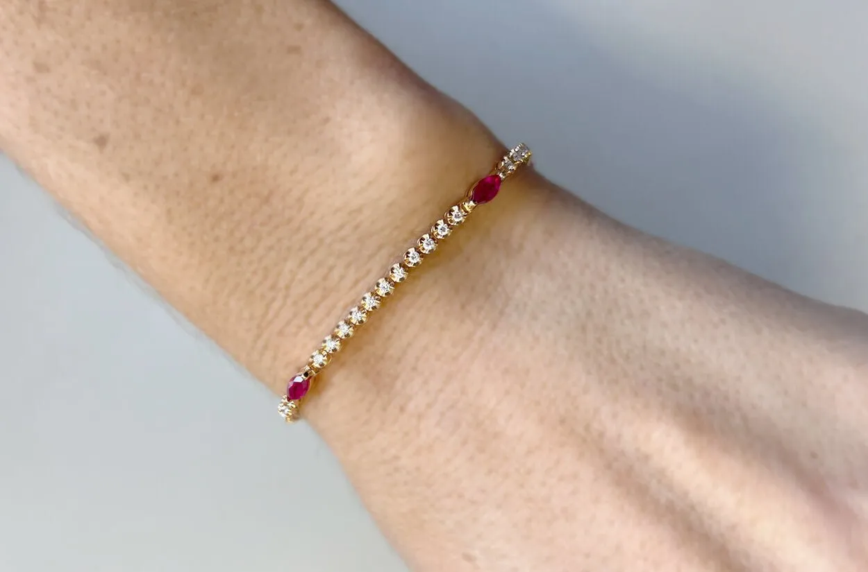 Bracelet 18kt Gold Marquise Rubies & Diamonds Tennis