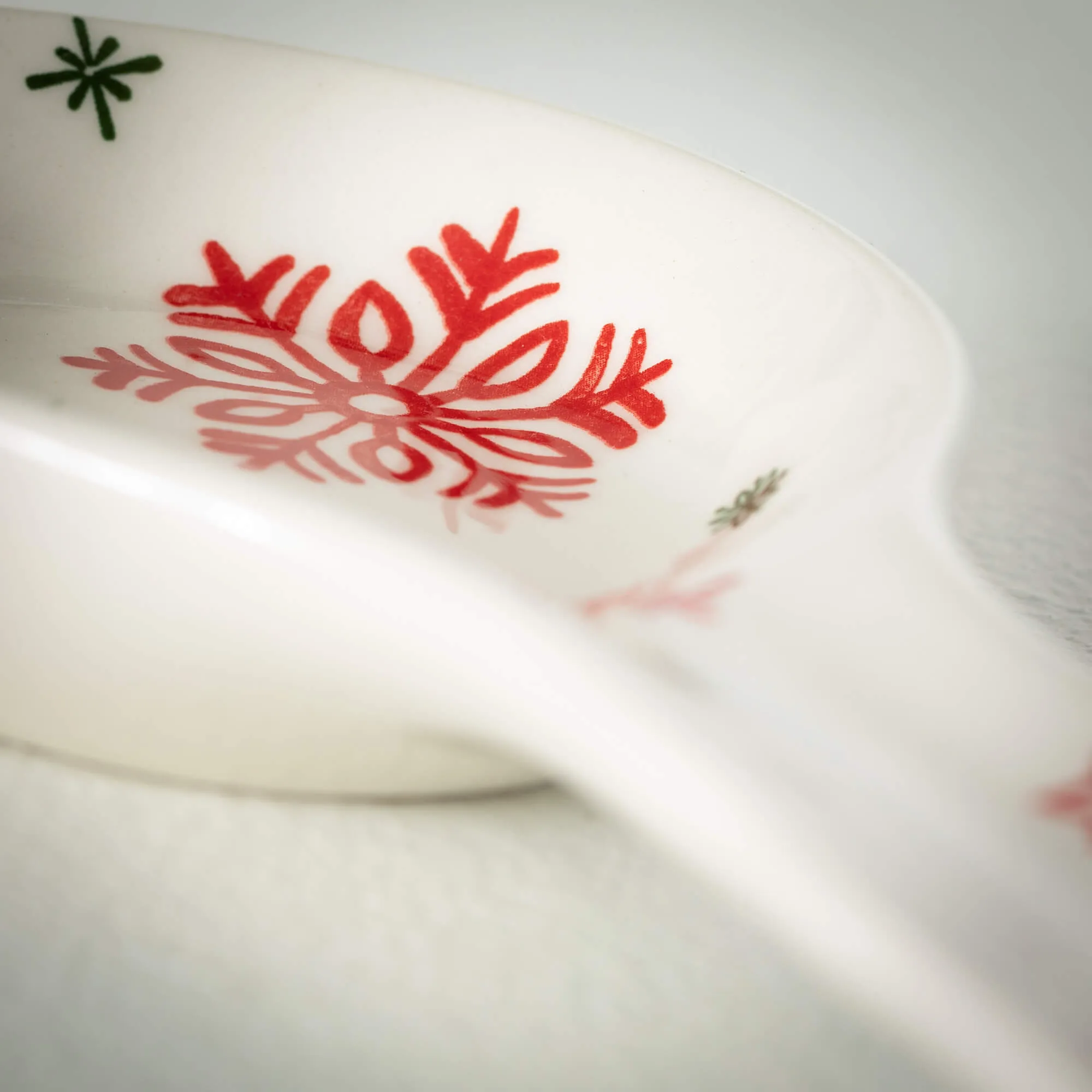 Ceramic Snowflake Spoon Rest