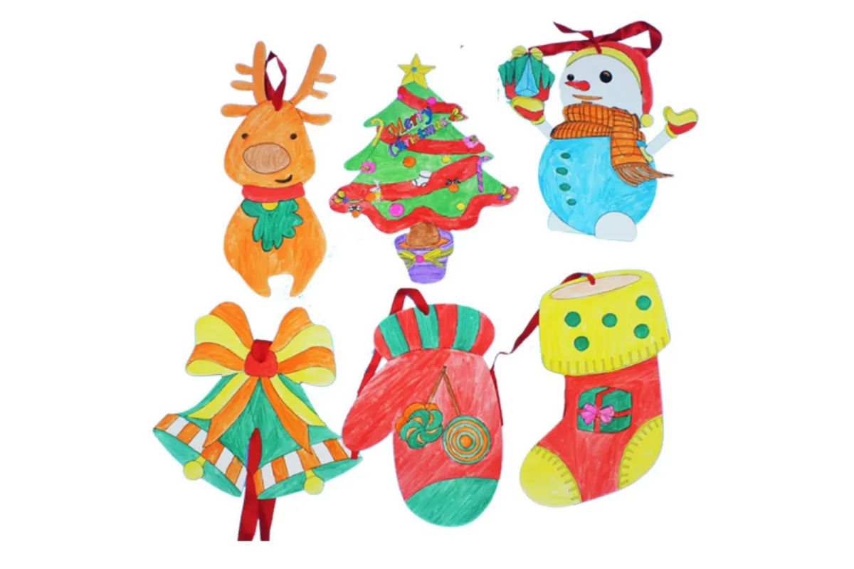 DIY Christmas Colouring Decorations