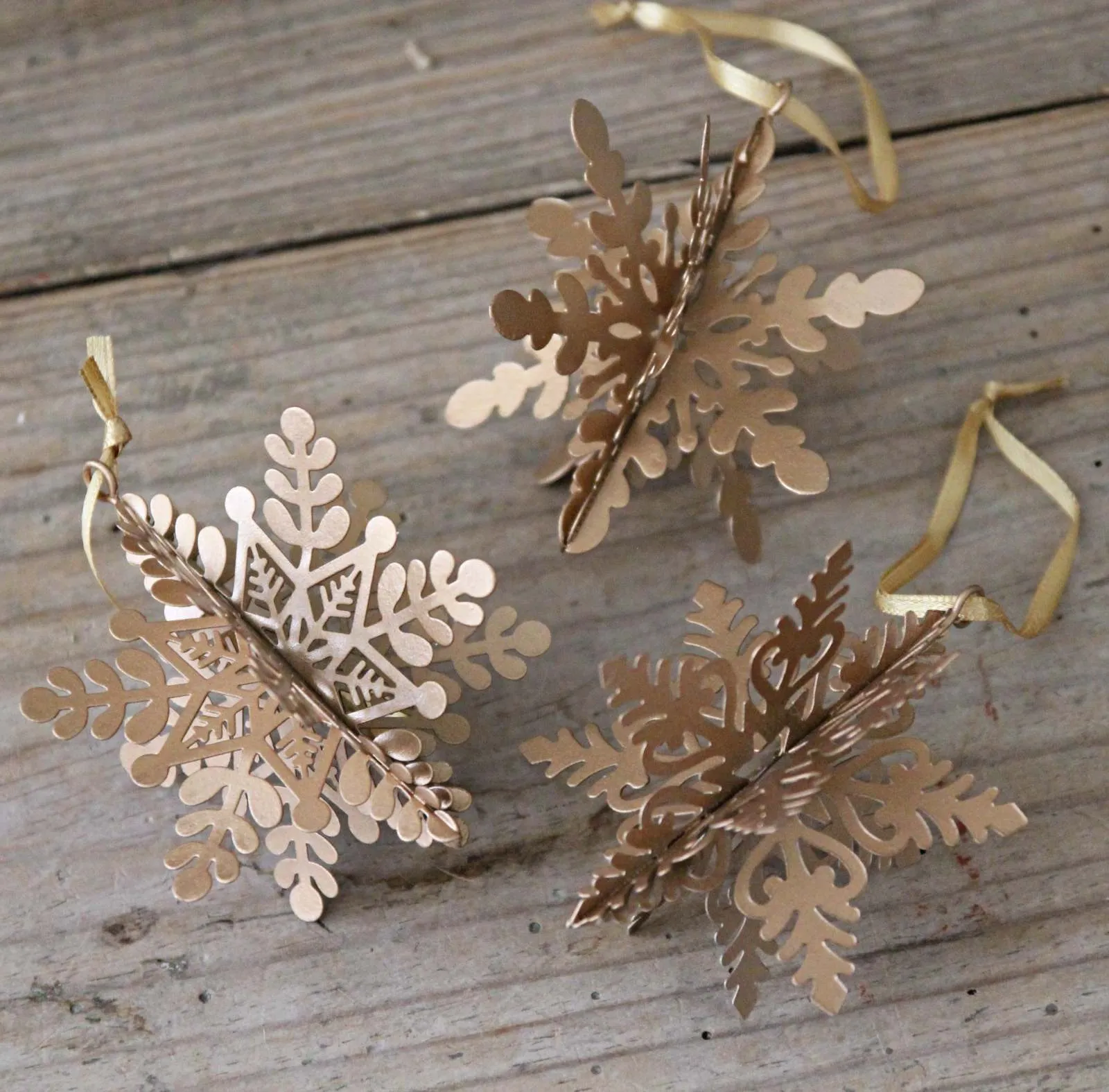 Gold Metal Snowflake Decoration