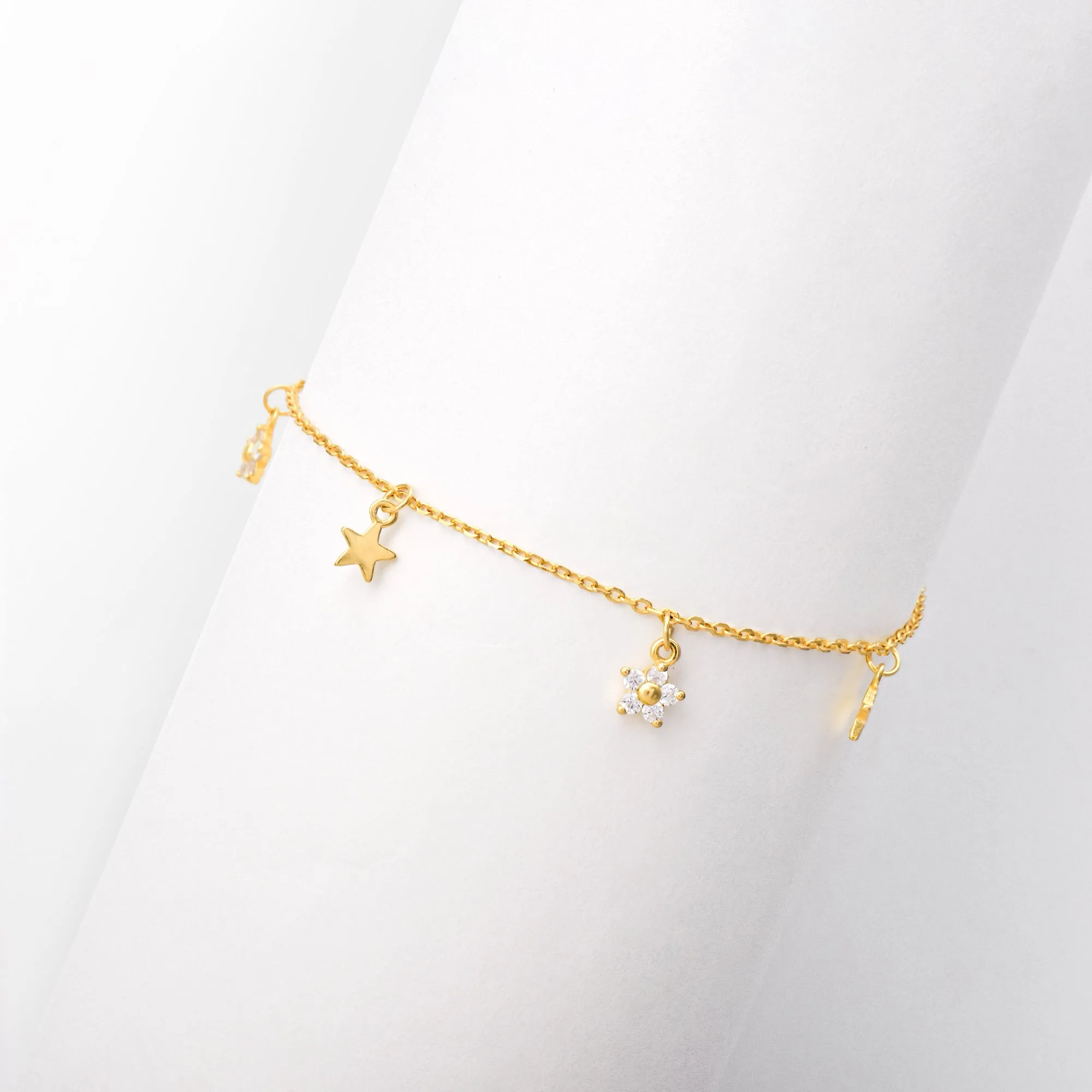 Golden Night Star Bracelet