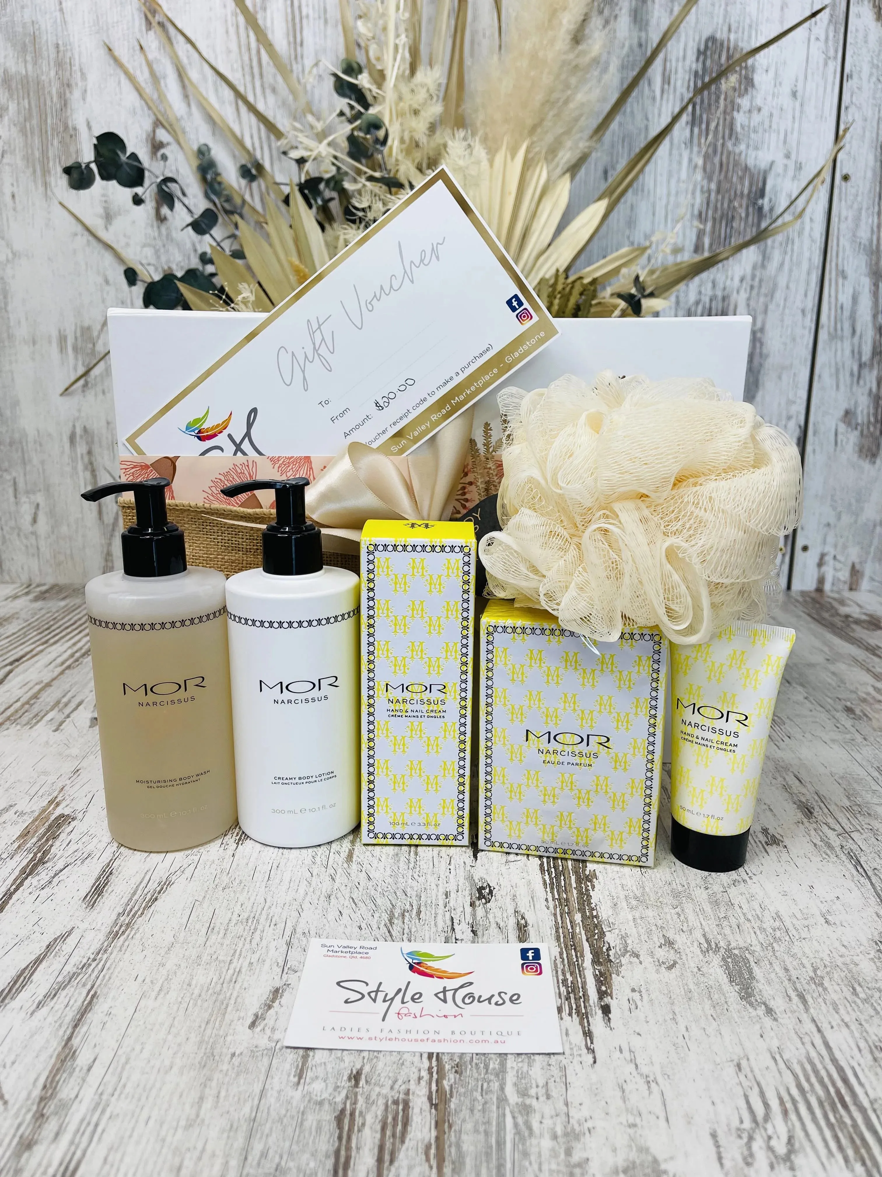 MOR Narcissus 'Pamper Her' Gift Hamper Box