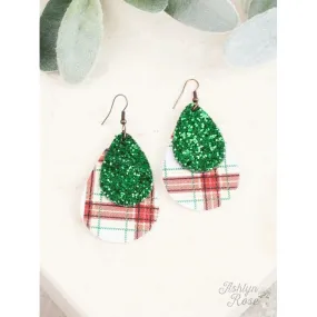 Prettiest Present {Christmas Earrings} Green   Plaid